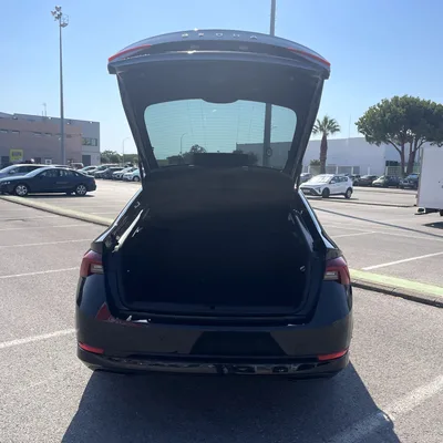 SKODA OCTAVIA DIESEL AUTOMATICO — foto 10