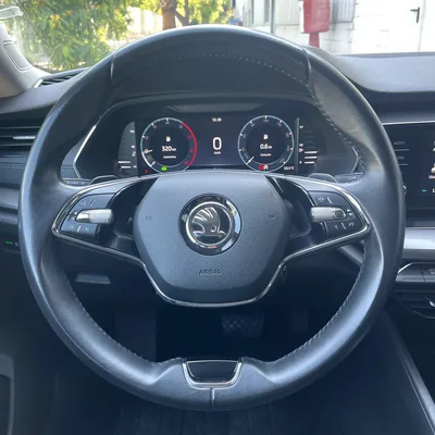 SKODA OCTAVIA DIESEL AUTOMATICO — foto 11