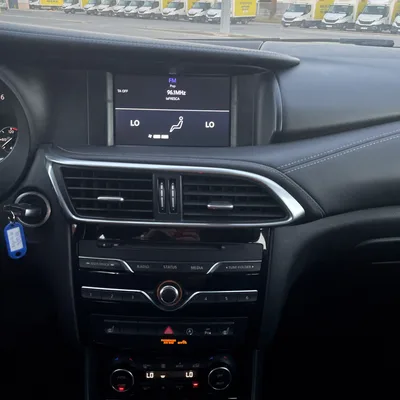 INFINITI Q30 1.6TC GASOLINA AUTOMATICO — foto 13