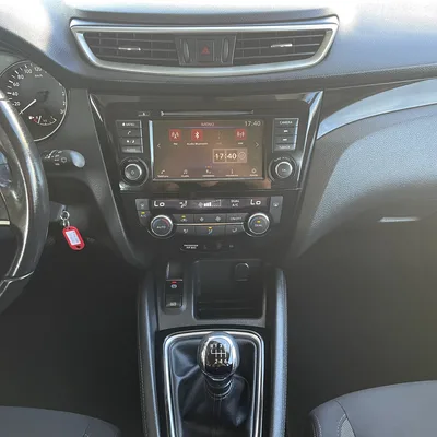 NISSAN QASHQAI 4X4 DIESEL MANUAL — foto 13