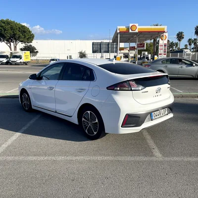 HYUNDAI IONIQ HIBRIDO ENCHUFABLE — foto 6