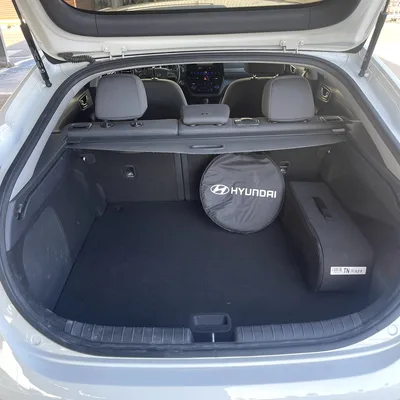 HYUNDAI IONIQ HIBRIDO ENCHUFABLE — foto 9