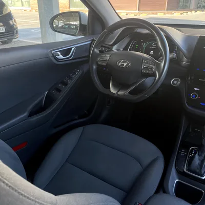 HYUNDAI IONIQ HIBRIDO ENCHUFABLE — foto 13