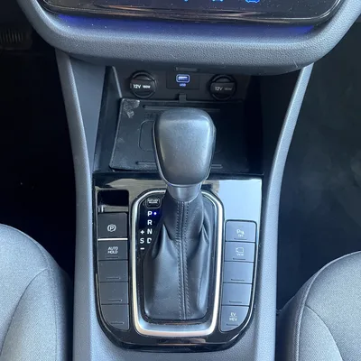 HYUNDAI IONIQ HIBRIDO ENCHUFABLE — foto 17
