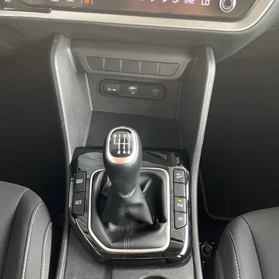 KIA SPORTAGE MHEV DIESEL MANUAL — foto 16