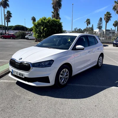 SKODA FABIA GASOLINA MANUAL — foto 3