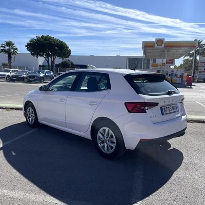 SKODA FABIA GASOLINA MANUAL — foto 4