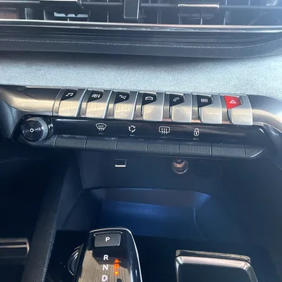 PEUGEOT 3008 DIESEL AUTOMATICO — foto 18